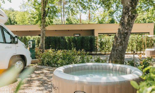 Polidor Camping hot tub