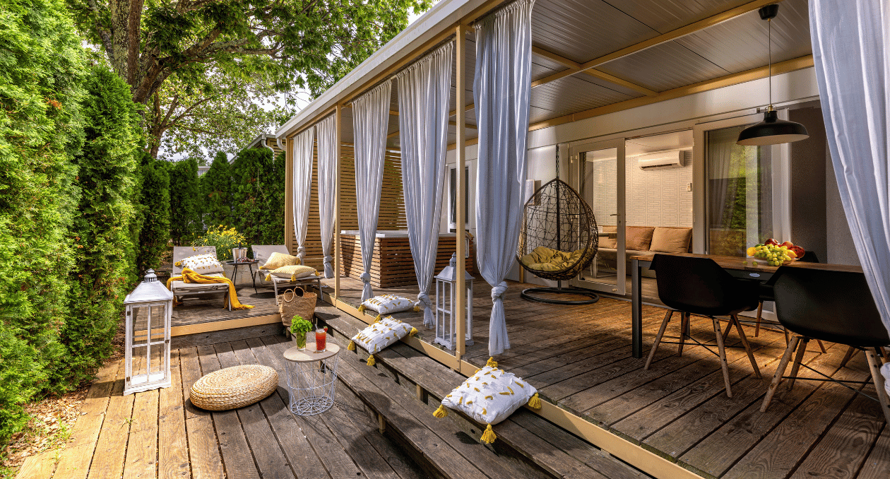 Polidor Camping wooden terrace