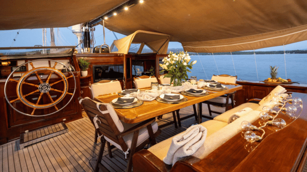 Booker Travel Agency Yacht