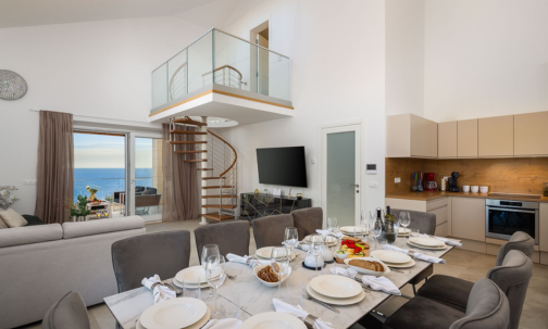 Luxury Villa Castello Rogoznica Dining Area