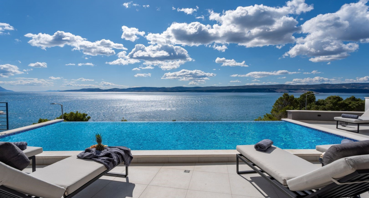 Luxury Villa Euphorica Pool