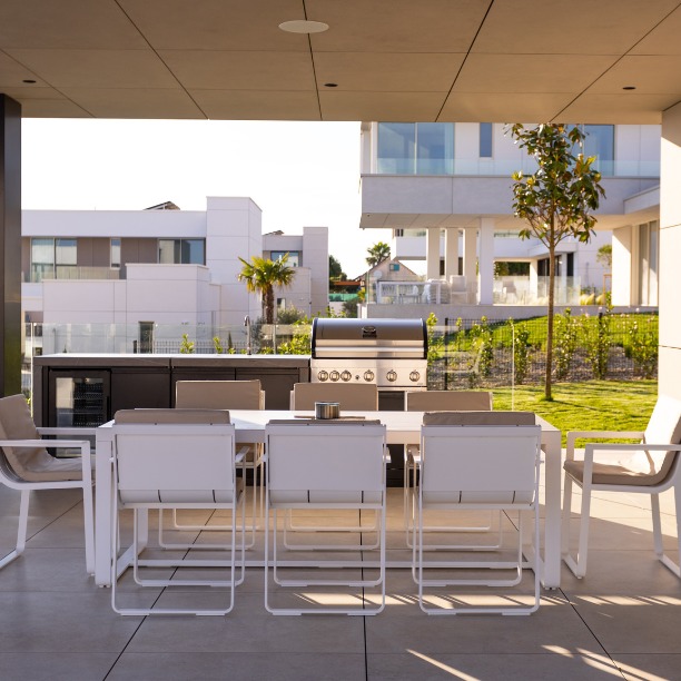 LIOQA Resort Terrace