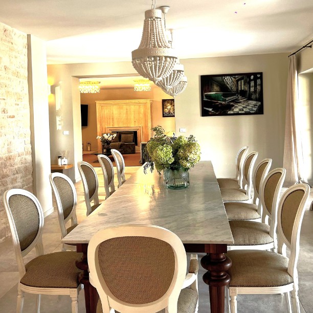Villa Don Giordano Table